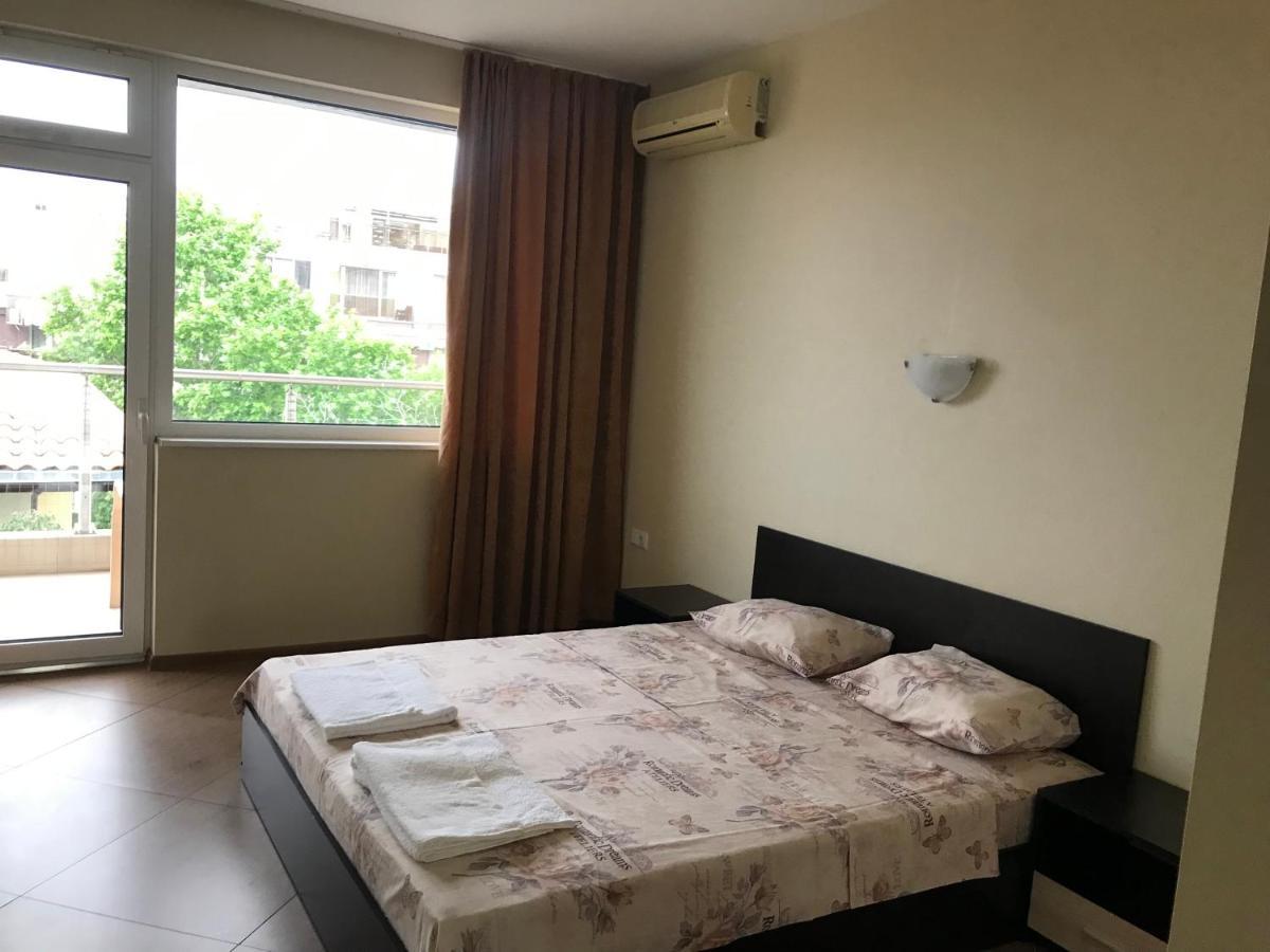 Стаи И Апартаменти Под Наем Sveti Vlas Exteriör bild