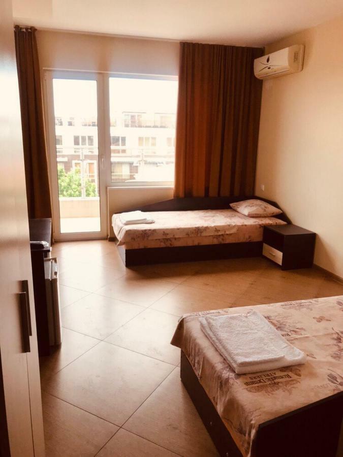Стаи И Апартаменти Под Наем Sveti Vlas Exteriör bild